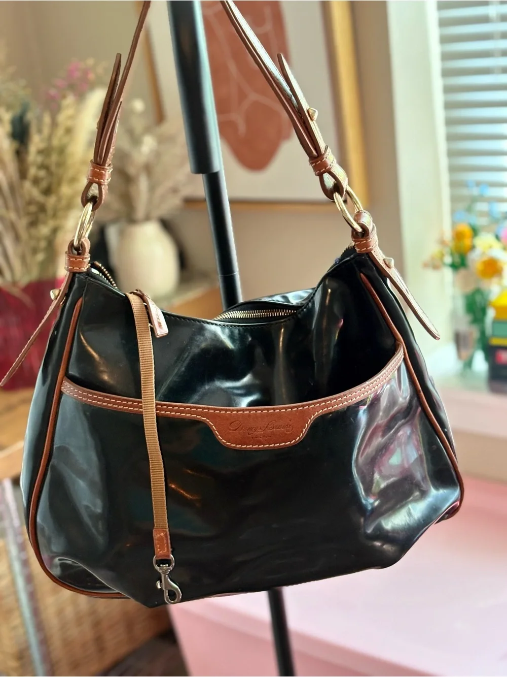 Dooney & Bourke black patent leather Bag purse - Picture 2 of 14
